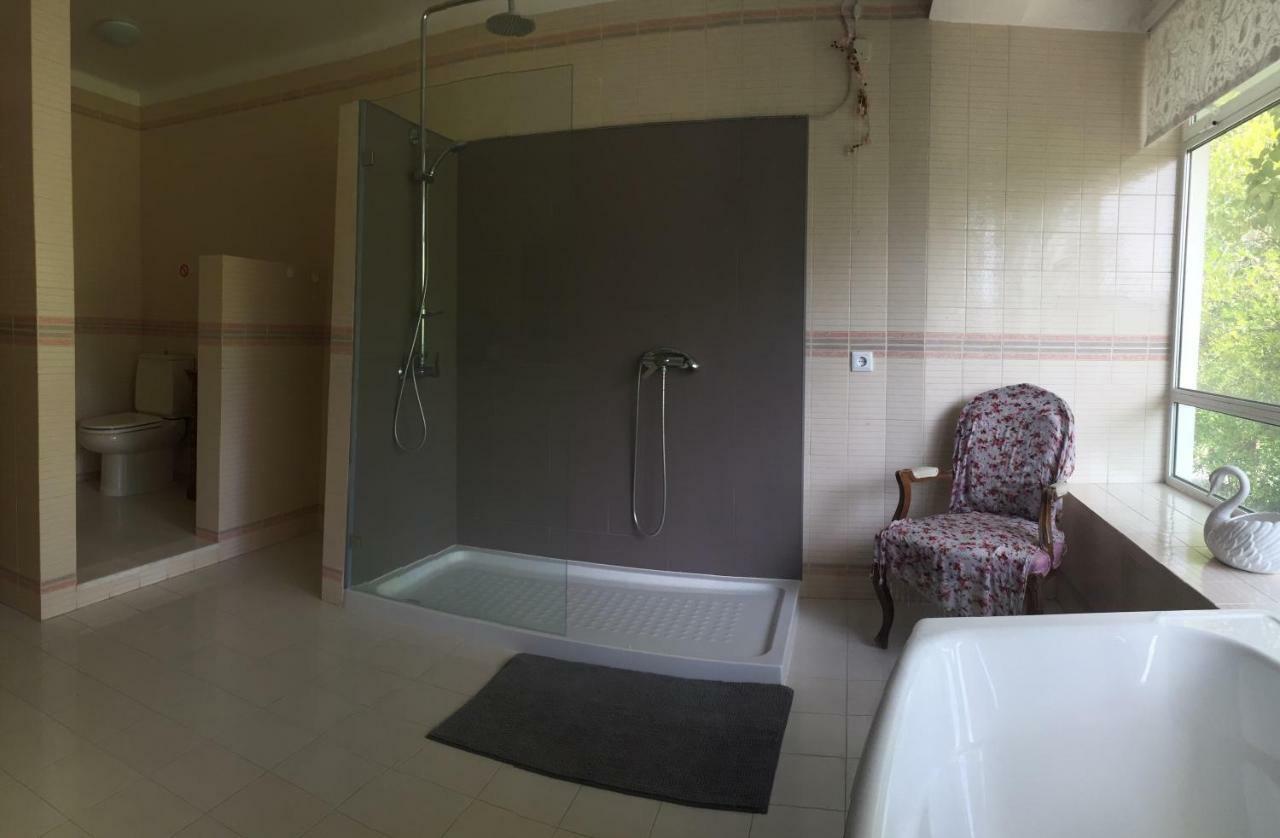 Casa Branca Guest House Foz do Arelho Luaran gambar